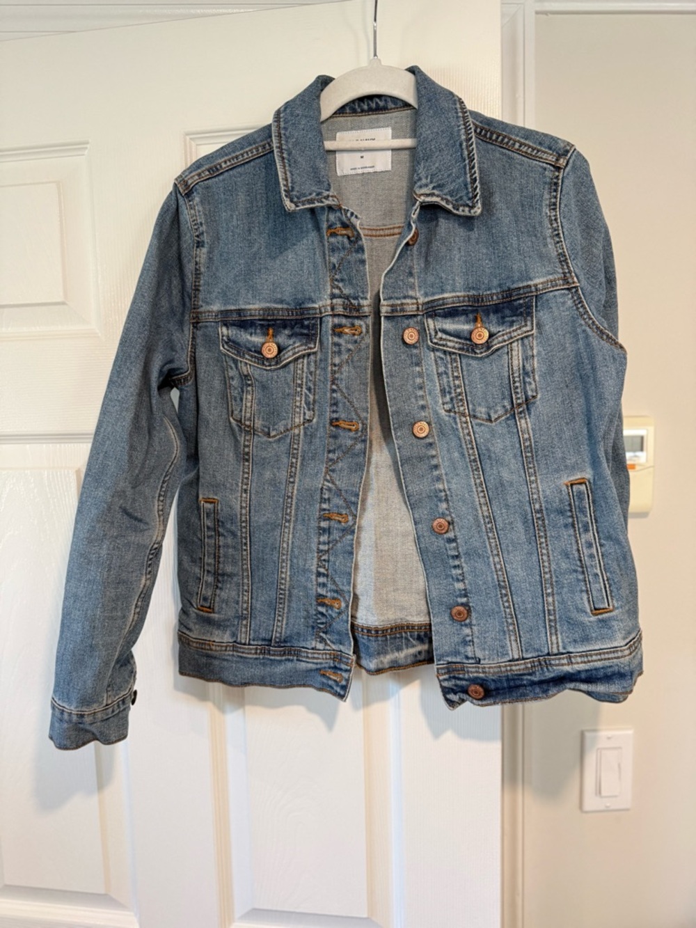 Old Navy Classic Women’s  Denim Jacket